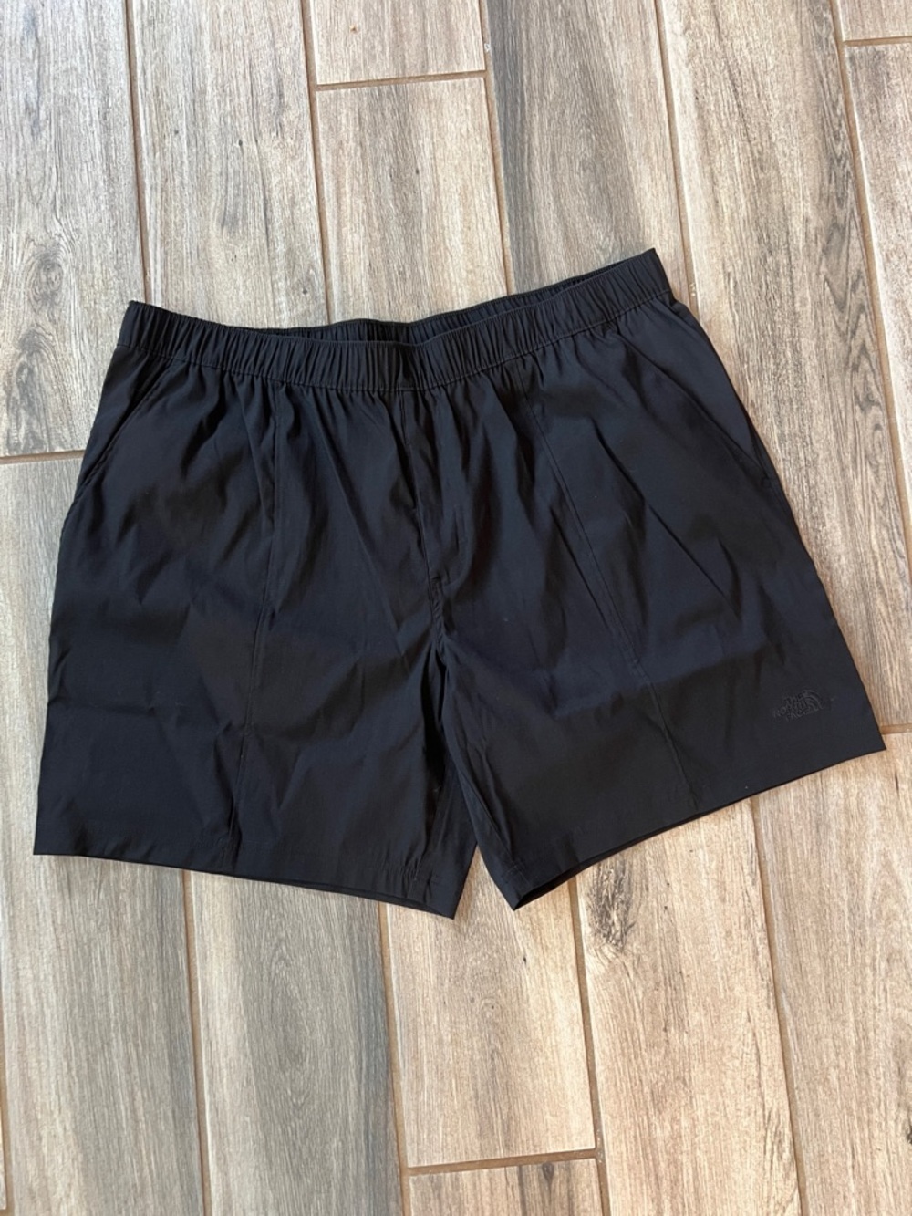 The North Face Black Relaxed Fit Shorts XL